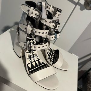 Women sandals